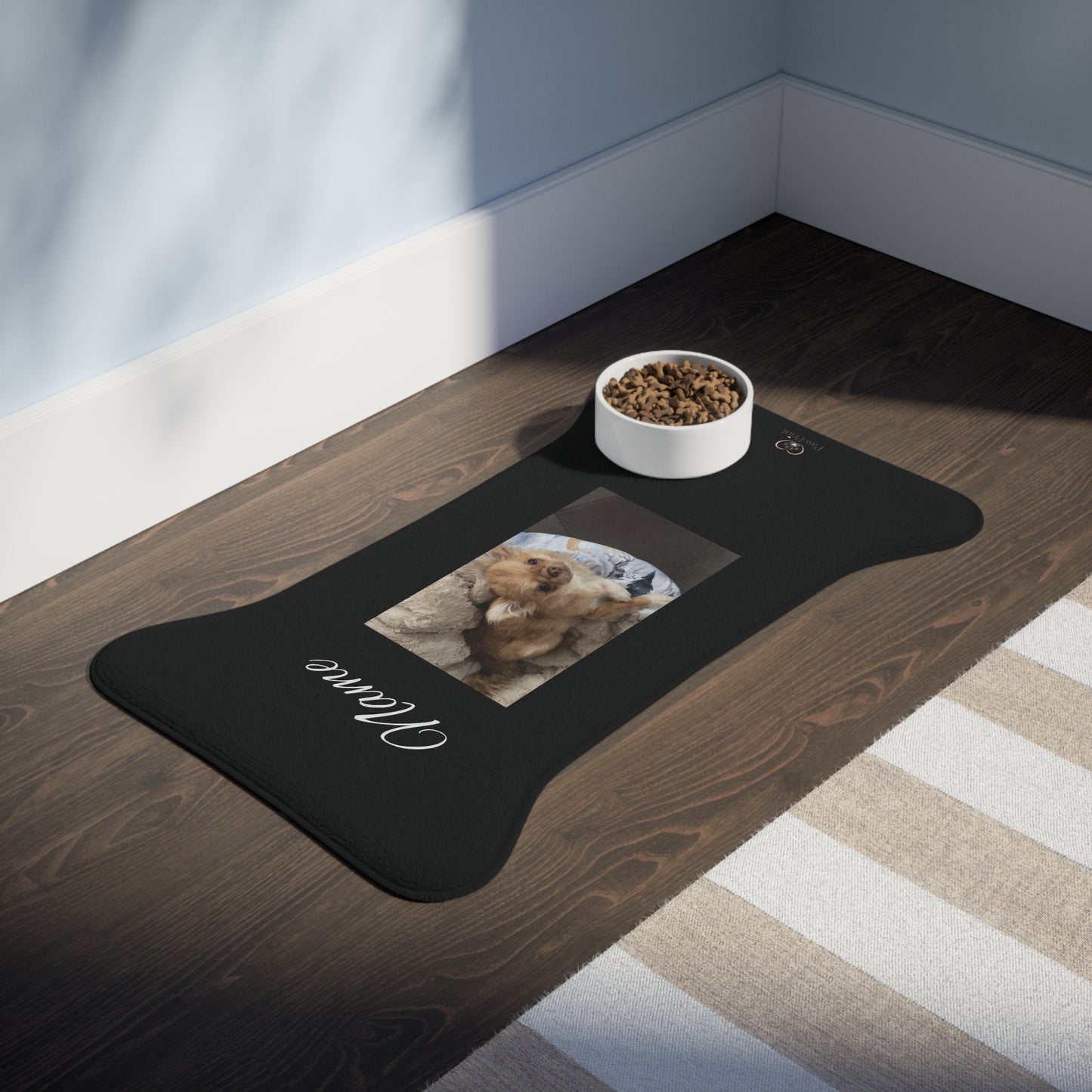 Personalisierte Unterlage mit Wunschfoto + Namen im Hochformat